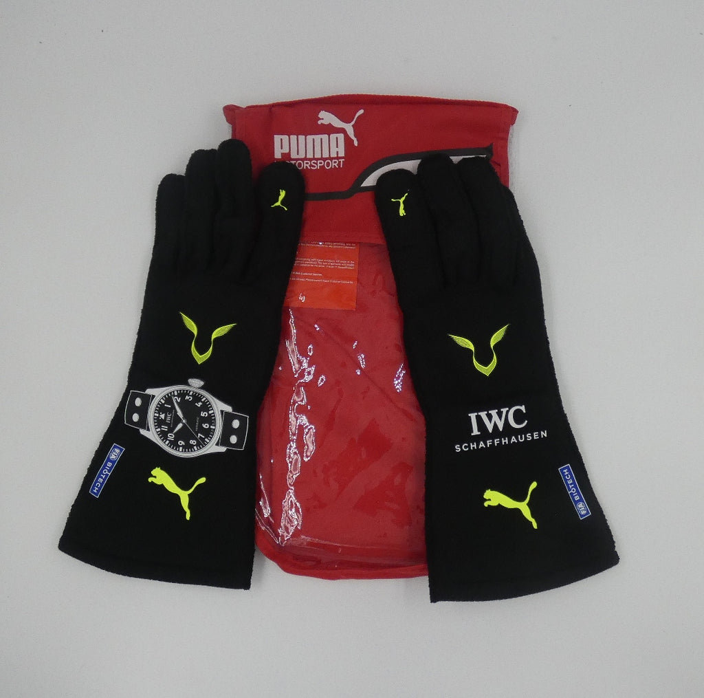 Lewis Hamilton 2022 official Mercedes ‘demo’ race gloves with Puma glove pouch